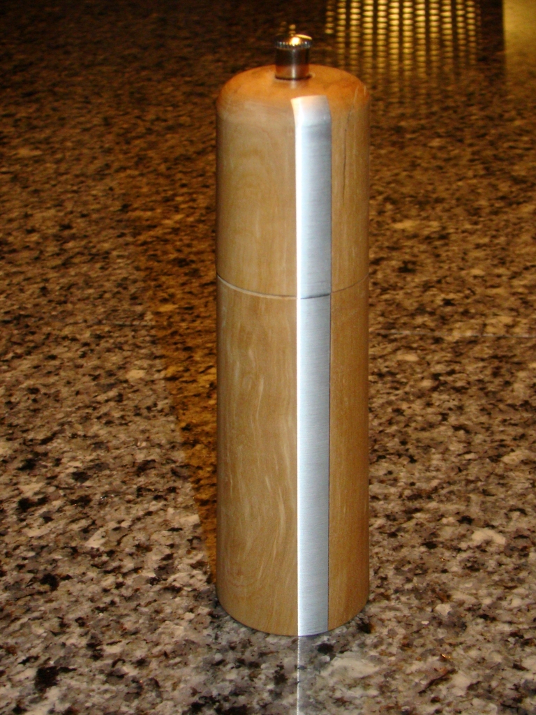 Mühli rund Bire Holz / Metall Kombination verchauft